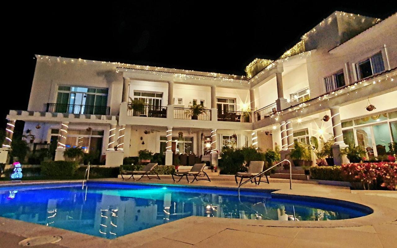 Villa Segovia Косумел Екстериор снимка